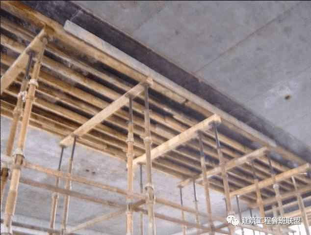 0303-7.jpg 0303-7.jpg